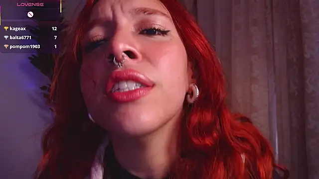 Snapshot of bri_von_dhara__ chatting on 11/29/25, 01:14 bri von dhara online show from 11/29/25, 01:14