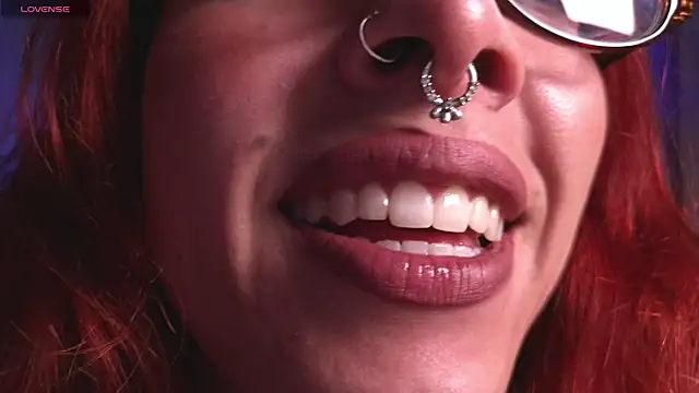 Snapshot of bri_von_dhara__ chatting on 12/16/25, 11:15 bri von dhara online show from 12/16/25, 11:15