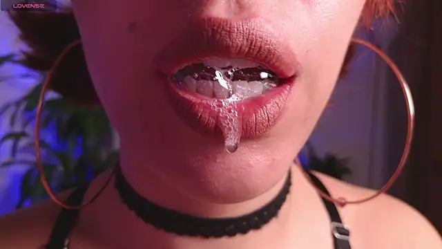 bri von dhara   online show from 04/24/26, 04:04