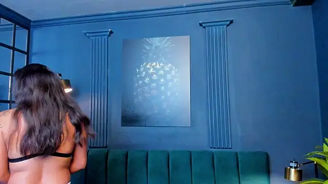 Snapshot of aliceandsia chatting on 09/20/25, 02:56 aliceandsia online show from 09/20/25, 02:56