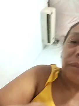 Snapshot of Naomi-Mature chatting on 09/09/25, 07:41 Naomi-Mature online show from 09/09/25, 07:41