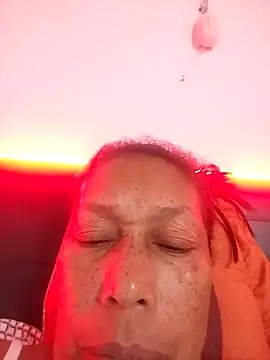 Naomi-Mature online show from 12/14/25, 09:14