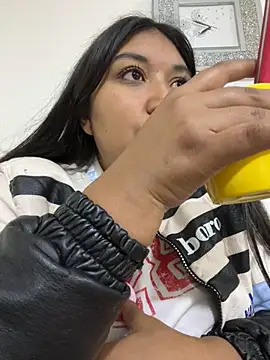 SharaRous online show from 10/17/25, 02:04