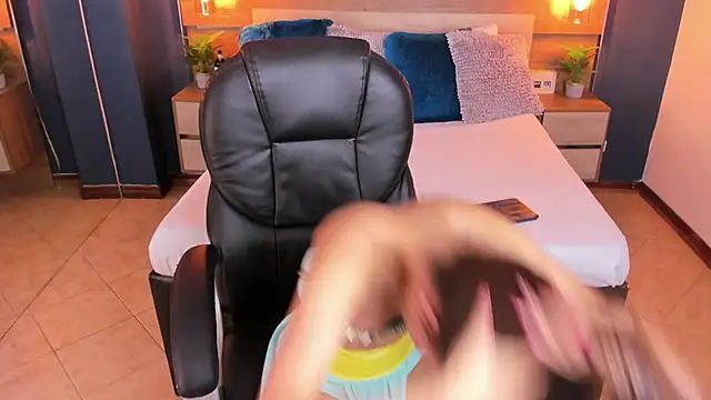 SusanAdams1 online show from 01/14/26, 02:33