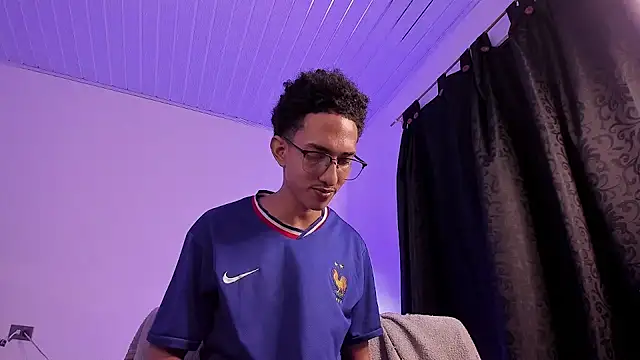 Snapshot of Cj_davis_ chatting on 11/09/25, 08:34 Cj davis online show from 11/09/25, 08:34