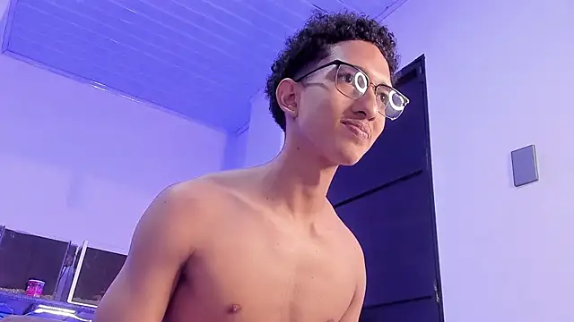 Snapshot of Cj_davis_ chatting on 11/30/25, 12:14 Cj davis online show from 11/30/25, 12:14