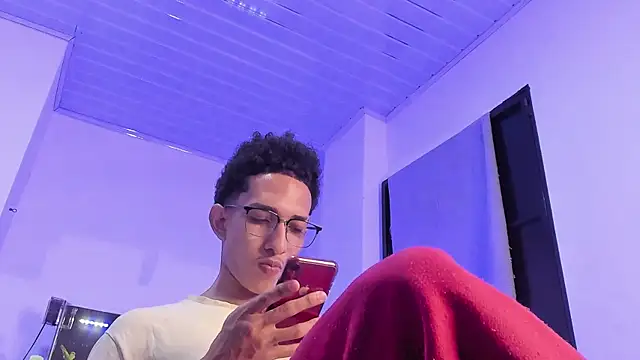 Snapshot of Cj_davis_ chatting on 12/05/25, 12:30 Cj davis online show from 12/05/25, 12:30