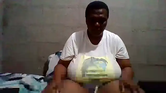 Snapshot of lolla01sweetness chatting on 05/21/26, 01:12 lolla01sweetness online show from 05/21/26, 01:12