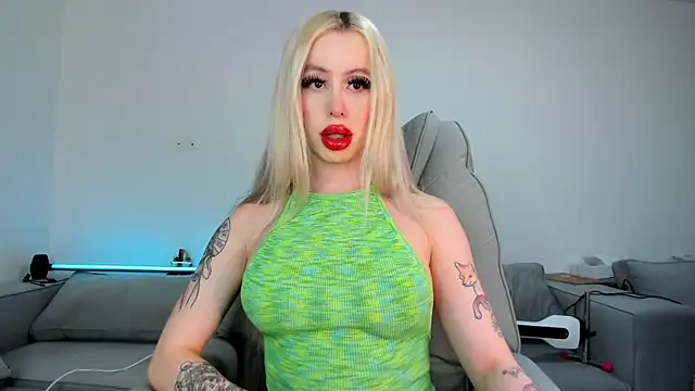 Sweet Soffi online show from 12/22/25, 02:52