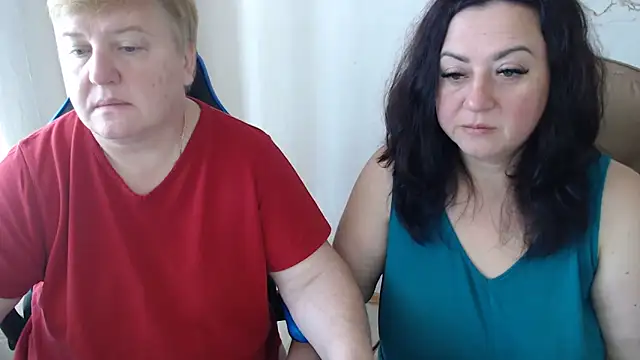 Snapshot of Bertie_Adeline chatting on 09/14/25, 07:07 Bertie Adeline online show from 09/14/25, 07:07