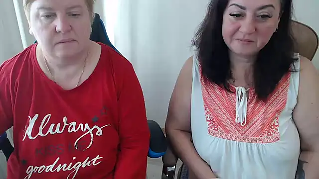 Snapshot of Bertie_Adeline chatting on 10/12/25, 06:23 Bertie Adeline online show from 10/12/25, 06:23