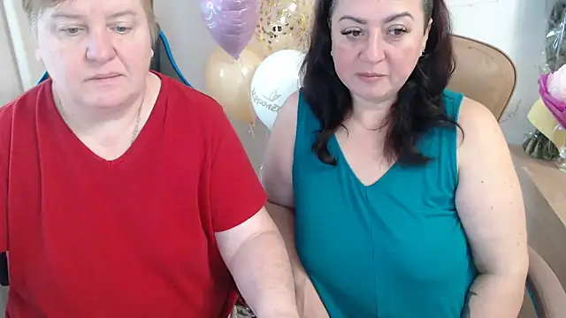 Snapshot of Bertie_Adeline chatting on 10/18/25, 07:20 Bertie Adeline online show from 10/18/25, 07:20