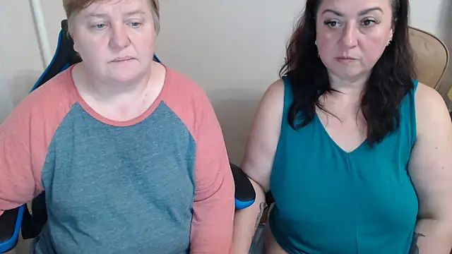 Bertie Adeline online show from 10/26/25, 08:04