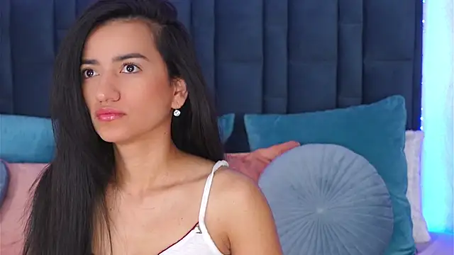 EmilyPrincy online show from 12/22/25, 05:15