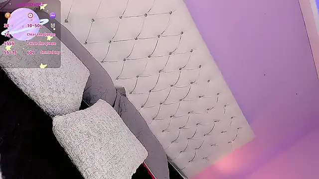 DaniielaV online show from 12/02/25, 01:28