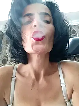 Gecenin Kralicesi online show from 10/23/25, 11:42