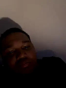 Snapshot of Junioorvideos chatting on 10/29/25, 06:37 Junioorvideos online show from 10/29/25, 06:37