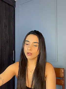 Snapshot of Zafira_Montiel chatting on 01/08/26, 07:16 Zafira Montiel online show from 01/08/26, 07:16