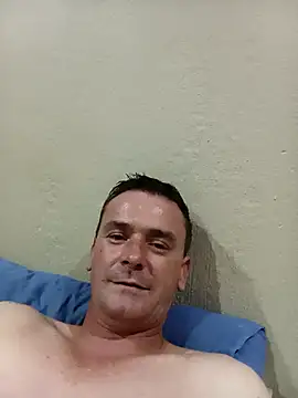 Snapshot of Rudie1 chatting on 11/05/25, 07:14 Rudie1 online show from 11/05/25, 07:14