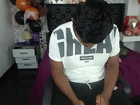 Adam Morgan2 online show from 10/21/25, 09:32