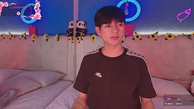 AleAurarashi online show from 03/28/26, 03:17