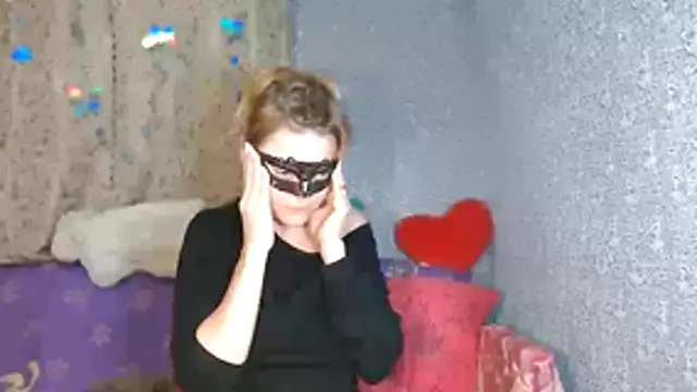 Miss Nona online show from 11/05/25, 02:50