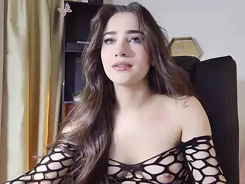 Snapshot of StefannyCipriani chatting on 09/09/25, 12:43 StefannyCipriani online show from 09/09/25, 12:43