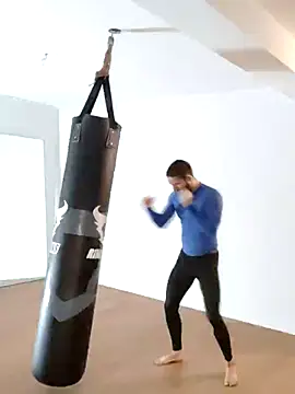 EyesNeverLies online show from 10/05/25, 07:34