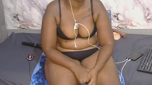 EbonyPhatBooty online show from 04/22/26, 05:10