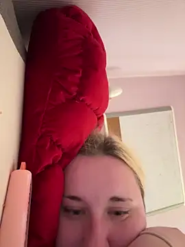 imawhorenslut19 online show from 04/13/26, 06:57