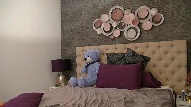 VannyFoxx online show from 10/14/25, 07:03