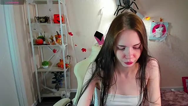 Jennie Hunter online show from 11/06/25, 09:32