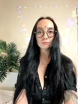 Jinhee Tiny online show from 09/13/25, 08:03