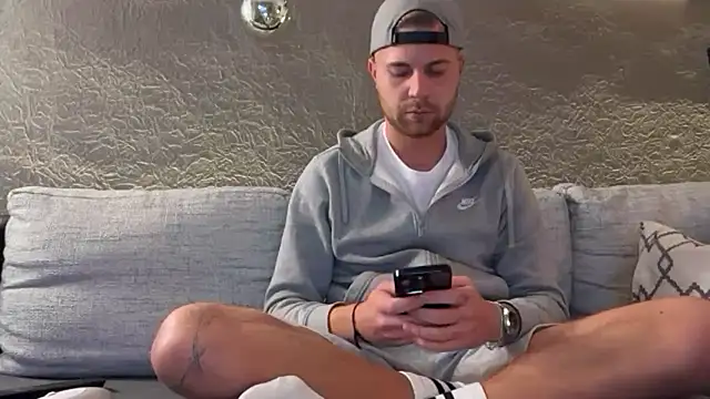 RioBlaze online show from 11/17/25, 05:41