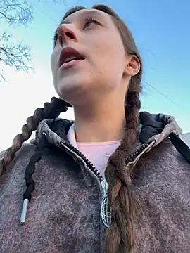 FroggyAnna online show from 10/19/25, 12:50