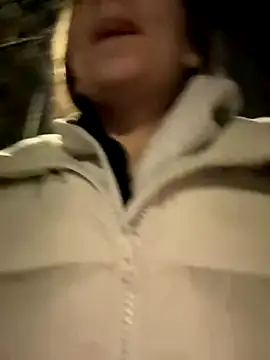 FroggyAnna online show from 11/26/25, 06:20