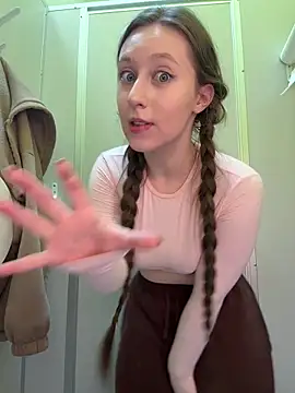 FroggyAnna online show from 03/02/26, 03:41