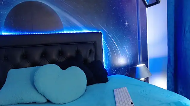 tiinaa jouns online show from 11/05/25, 02:55