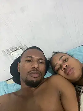 sexy-colombiana online show from 04/25/26, 03:31