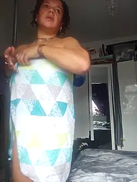 Snapshot of GoddessChantelle chatting on 10/01/25, 11:49 GoddessChantelle online show from 10/01/25, 11:49