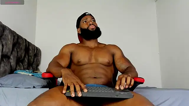 Snapshot of james_musclebbc chatting on 05/17/26, 02:02 james musclebbc online show from 05/17/26, 02:02