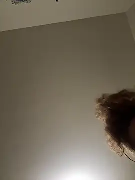 Snapshot of Fosforito37 chatting on 09/28/25, 08:31 Fosforito37 online show from 09/28/25, 08:31