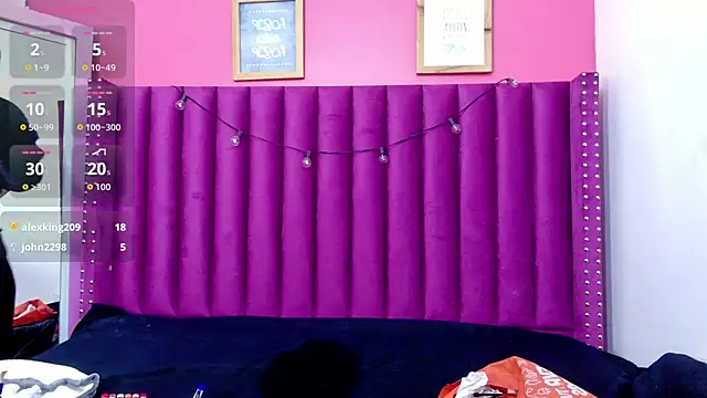 Snapshot of cosplaydate chatting on 10/28/25, 02:48 cosplaydate online show from 10/28/25, 02:48