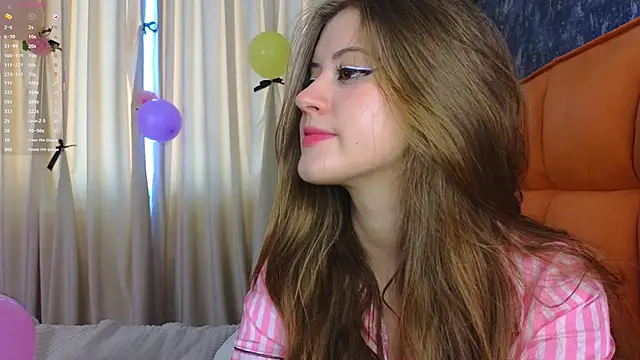 Snapshot of Orivienne chatting on 09/14/25, 07:18 Orivienne online show from 09/14/25, 07:18