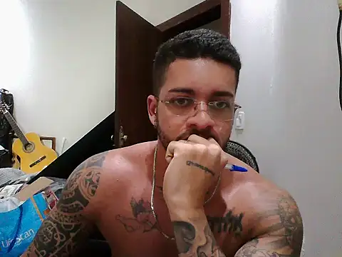 Snapshot of Mitt1993b chatting on 12/18/25, 11:38 Mitt1993b online show from 12/18/25, 11:38