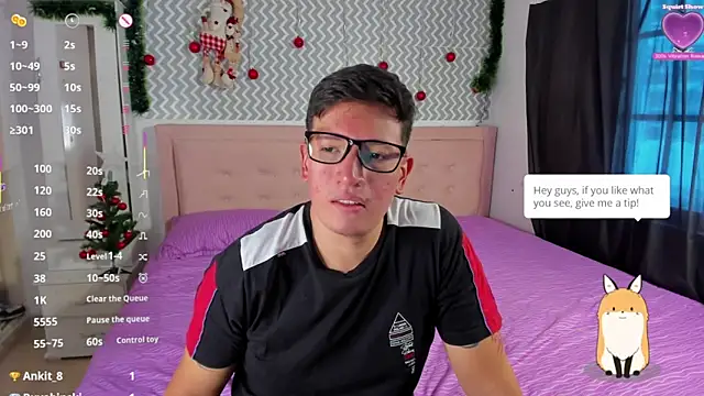 ZoeandEthan online show from 12/18/25, 06:58