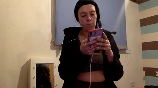 Snapshot of Bellababexox_ chatting on 12/05/25, 01:58 Bellababexox online show from 12/05/25, 01:58