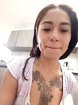 Liahdiaz  online show from 11/24/25, 11:43