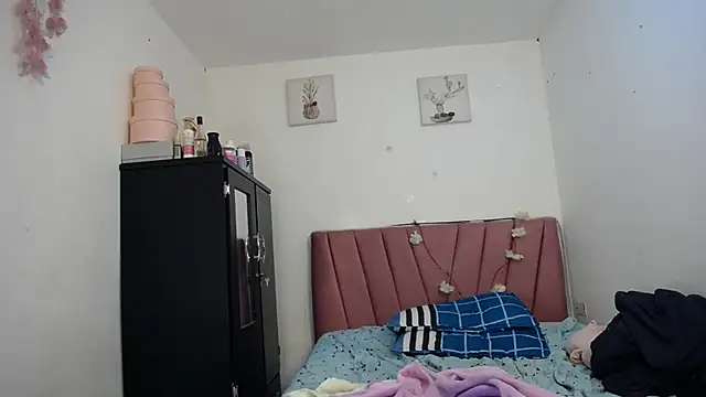 Snapshot of Liahdiaz_ chatting on 07/11/26, 01:14 Liahdiaz online show from 07/11/26, 01:14