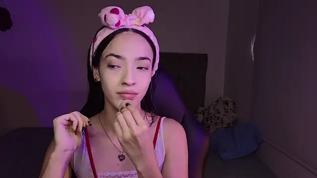 Snapshot of miIa_bratz chatting on 07/18/26, 10:02 miIa bratz online show from 07/18/26, 10:02